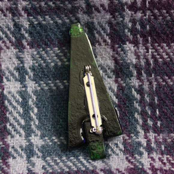 Fused Dichroic Glass Christmas Tree Pin - Picture 2 of 2